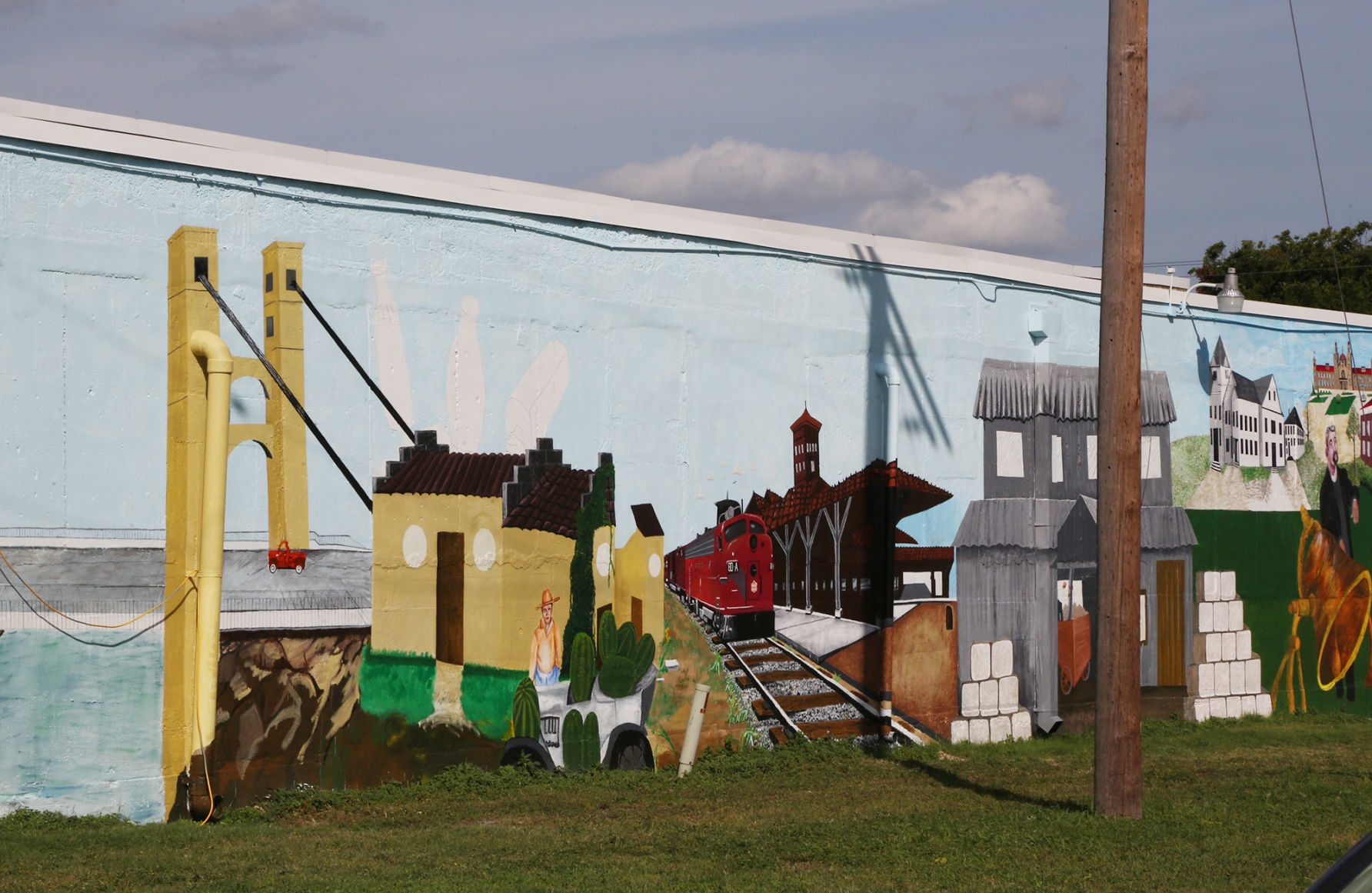 Diversified mural